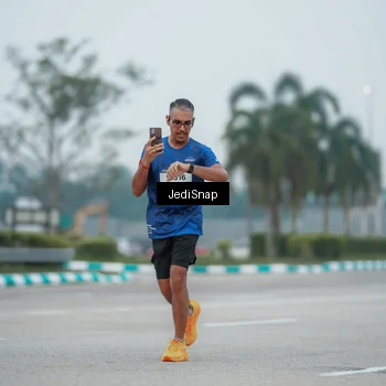 Runner Photo 7527884