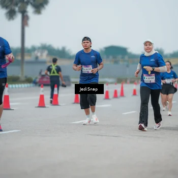 Runner Photo 7527898