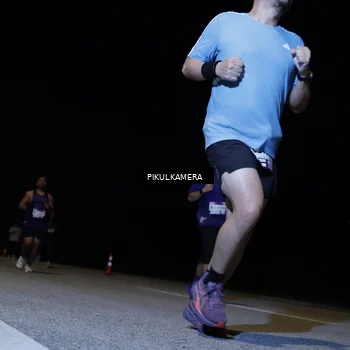 Runner Photo 7527900