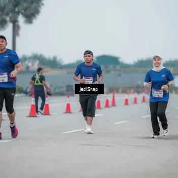 Runner Photo 7527924