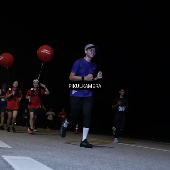 Runner Photo 7527937