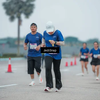 Runner Photo 7527956