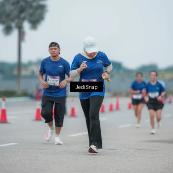 Runner Photo 7527988