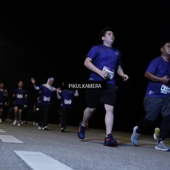 Runner Photo 7528012