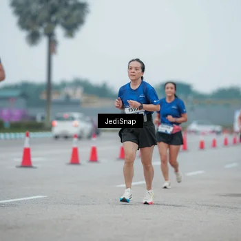 Runner Photo 7528014