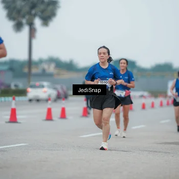 Runner Photo 7528021