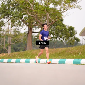 Runner Photo 7528053