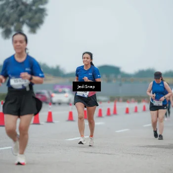 Runner Photo 7528055