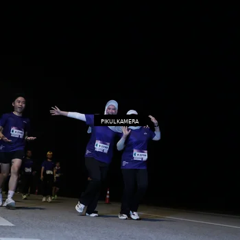 Runner Photo 7528060