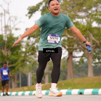 Runner Photo 7528077
