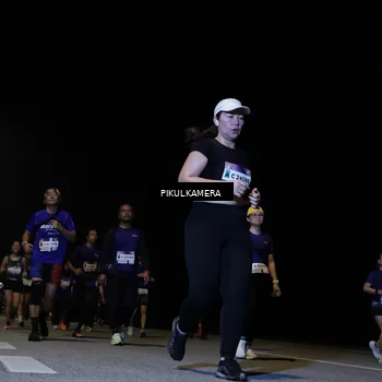 Runner Photo 7528113