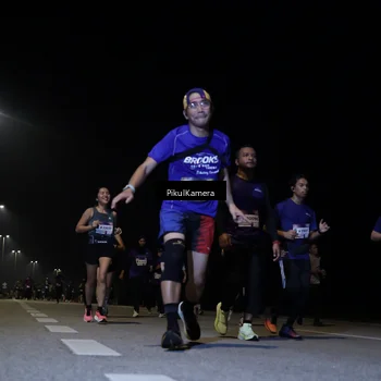 Runner Photo 7528135