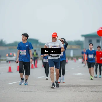 Runner Photo 7528138