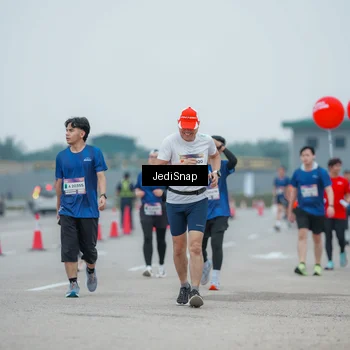 Runner Photo 7528166