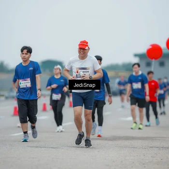 Runner Photo 7528203