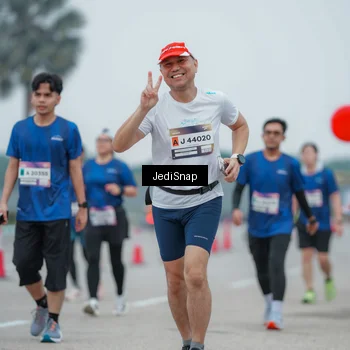 Runner Photo 7528243