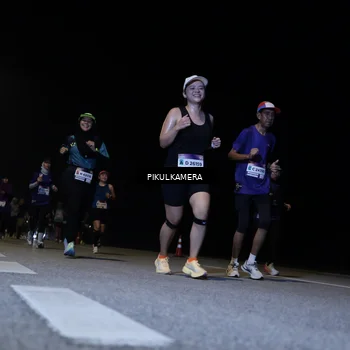 Runner Photo 7528246