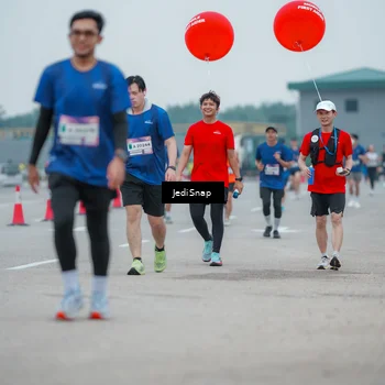 Runner Photo 7528285