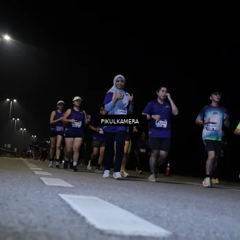 Runner Photo 7528318