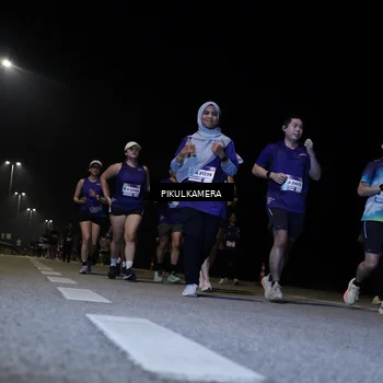 Runner Photo 7528338
