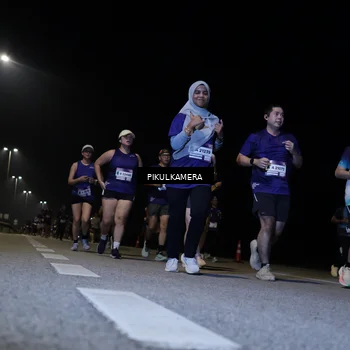Runner Photo 7528339