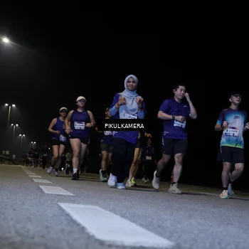 Runner Photo 7528341