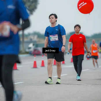 Runner Photo 7528346