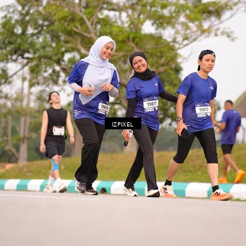 Runner Photo 7528360