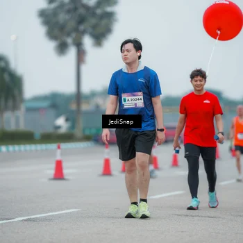 Runner Photo 7528363