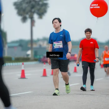 Runner Photo 7528364