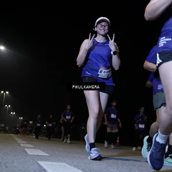 Runner Photo 7528372