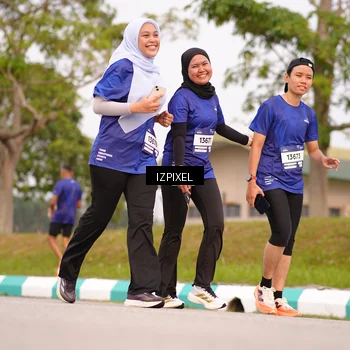 Runner Photo 7528375