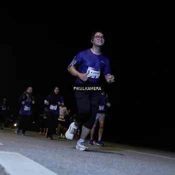 Runner Photo 7528398
