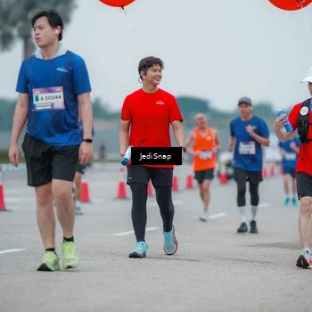 Runner Photo 7528402