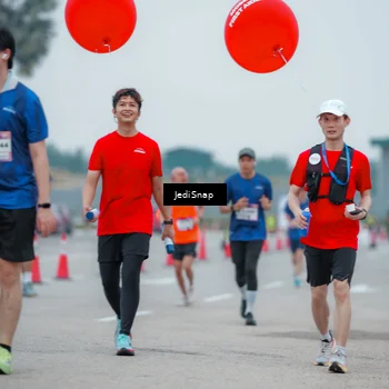 Runner Photo 7528416
