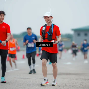 Runner Photo 7528441