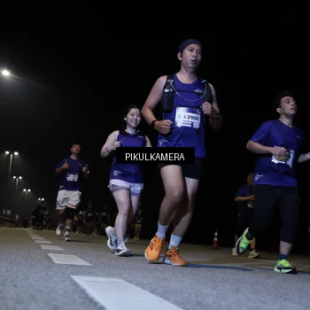 Runner Photo 7528468