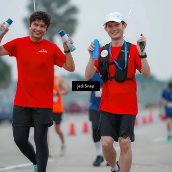 Runner Photo 7528479