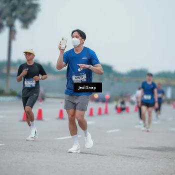 Runner Photo 7528544