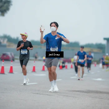 Runner Photo 7528547