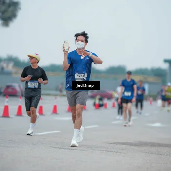 Runner Photo 7528549