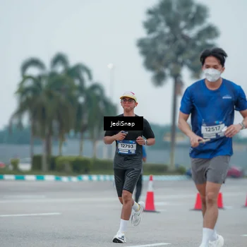 Runner Photo 7528569