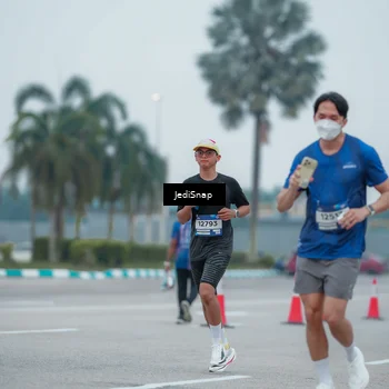 Runner Photo 7528574