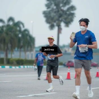 Runner Photo 7528576