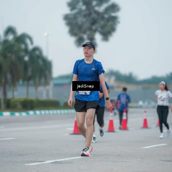 Runner Photo 7528587