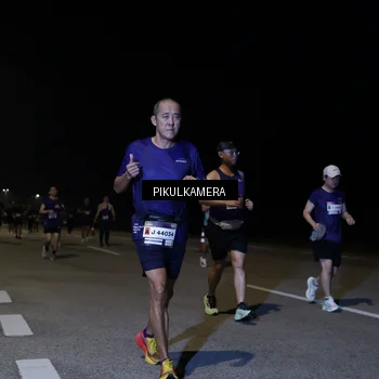 Runner Photo 7528593