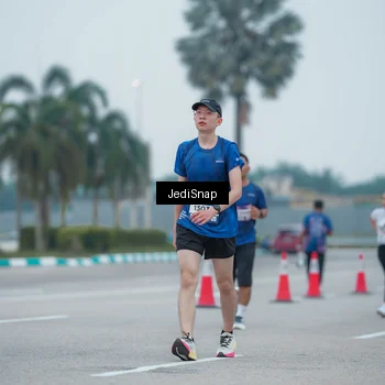 Runner Photo 7528597