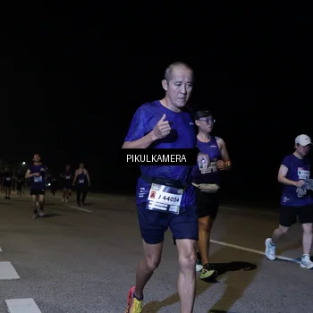 Runner Photo 7528610