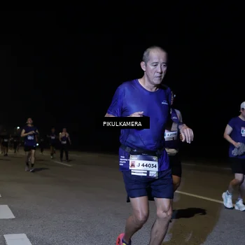 Runner Photo 7528611