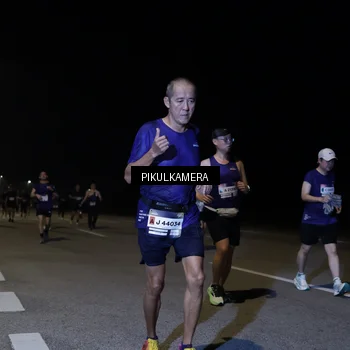 Runner Photo 7528614